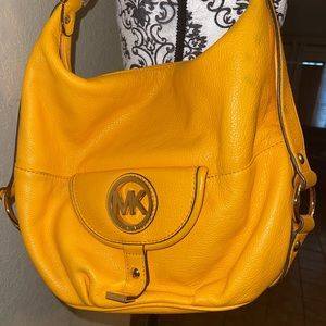 Micheal Kors all leather hobo shoulder purse